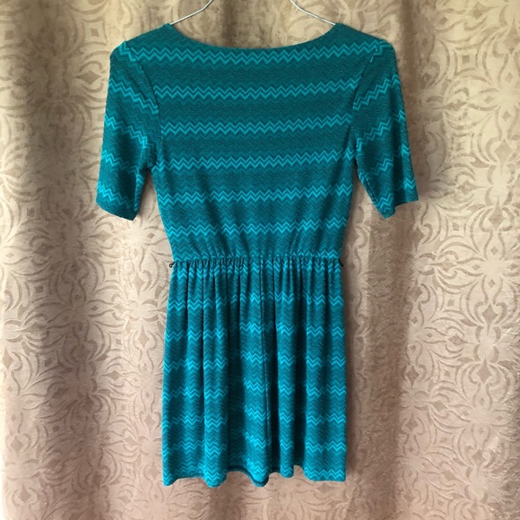 Green Chevron Dress 💚 - Picture 2 of 3